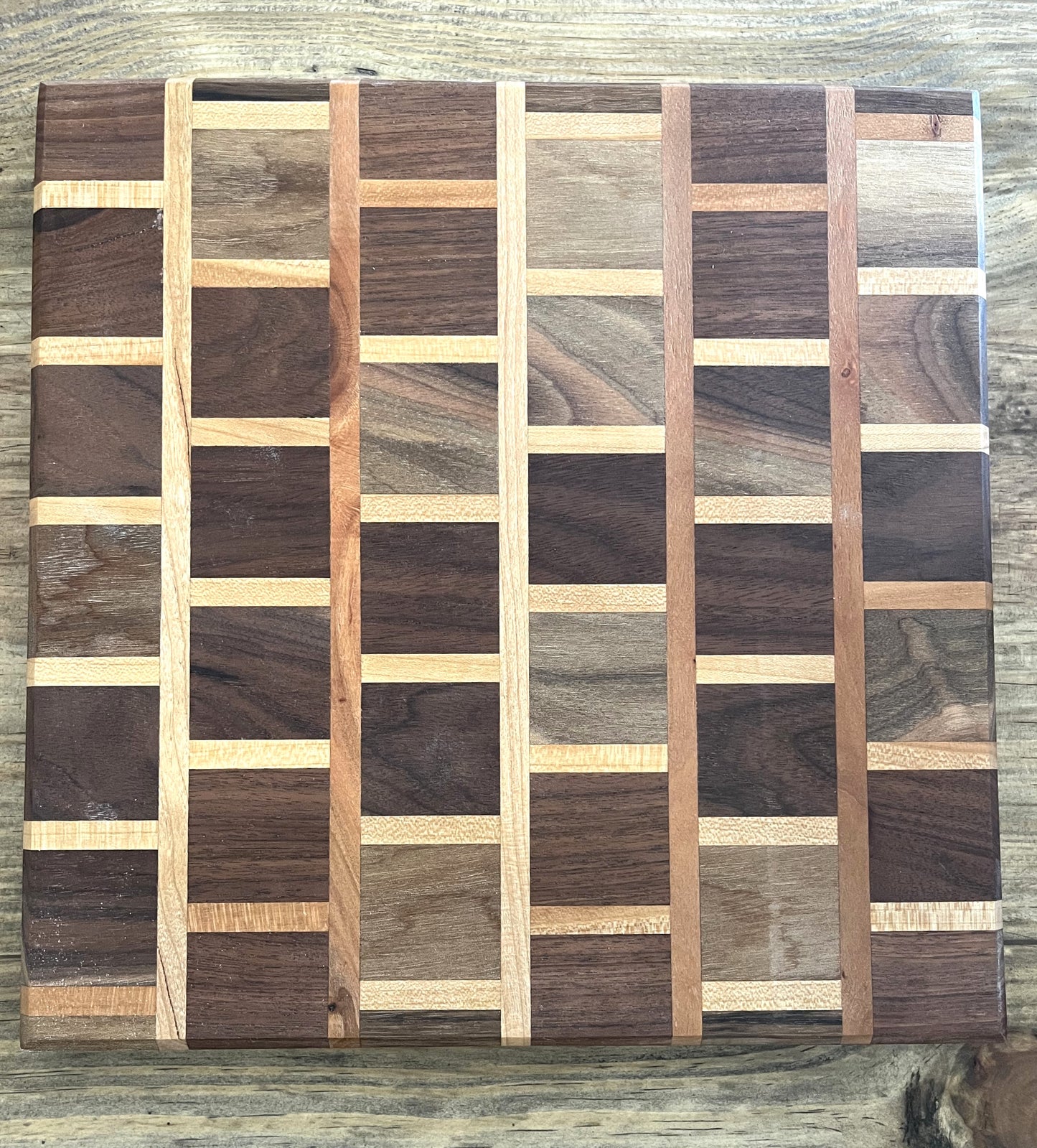 Squared Pattern Medium Board